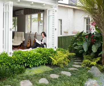 A beautiful planting plan for a tiny front garden