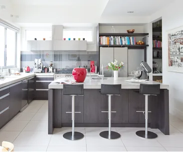 The pros and cons of a custom-made kitchen
