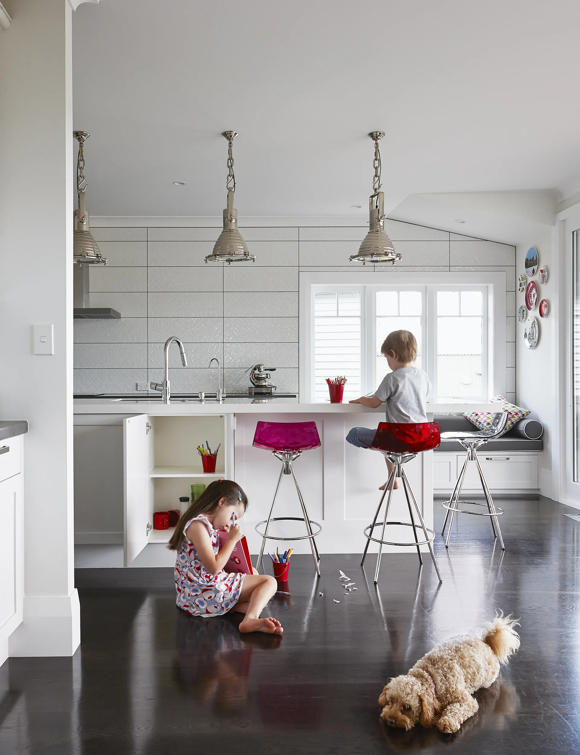 YH0816_REN_ThenNow_Kidd_YHG_KitchenThenandNow13665