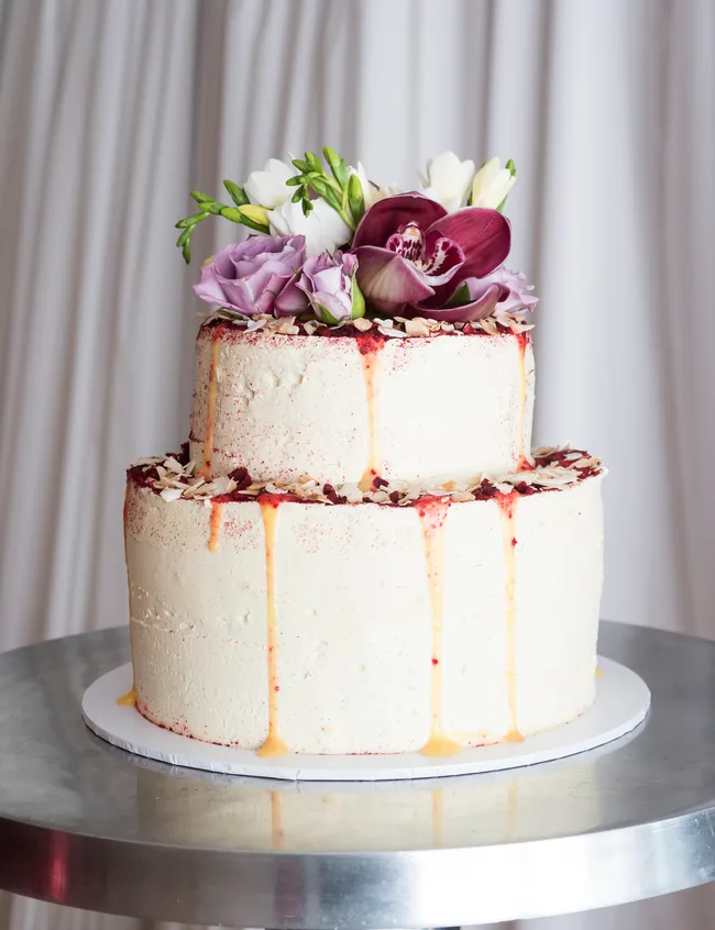 A beautiful cake made by The Caker's Jordan Rondel for the event.