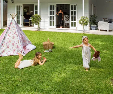 10 tips for creating a child-friendly garden