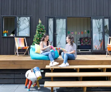 The striking container bach completed by a father-daughter duo