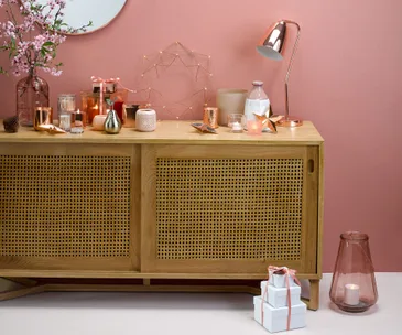 Four easy styles for a festive entrance way