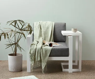 How to turn an inexpensive chopping board into a table