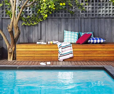 10 practical solutions for a clutter-free outdoor space