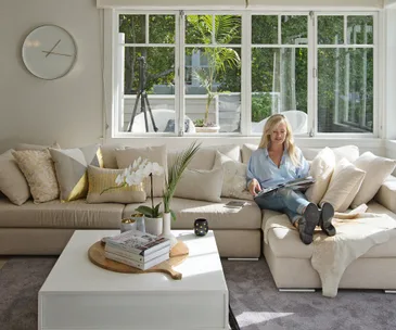 Crisp colours and tactile layers meet in a Remuera character home