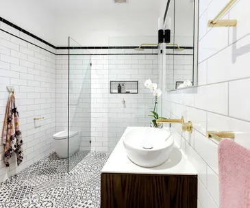 The Block AU: Carleen and Dan’s guest bathroom