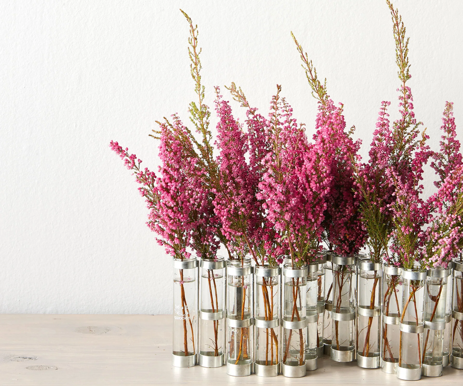 Why you’ll want to fill your vases with heather this winter
