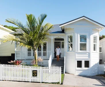 This Grey Lynn villa’s facade hides a modern, monochrome secret