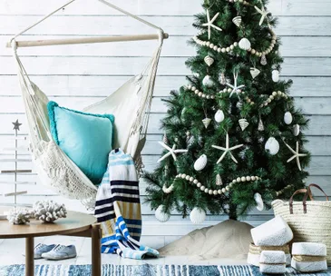 4 ways to style your outdoor space for Christmas Day