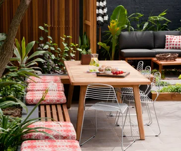 This inner-city garden has the ultimate low-maintenance style