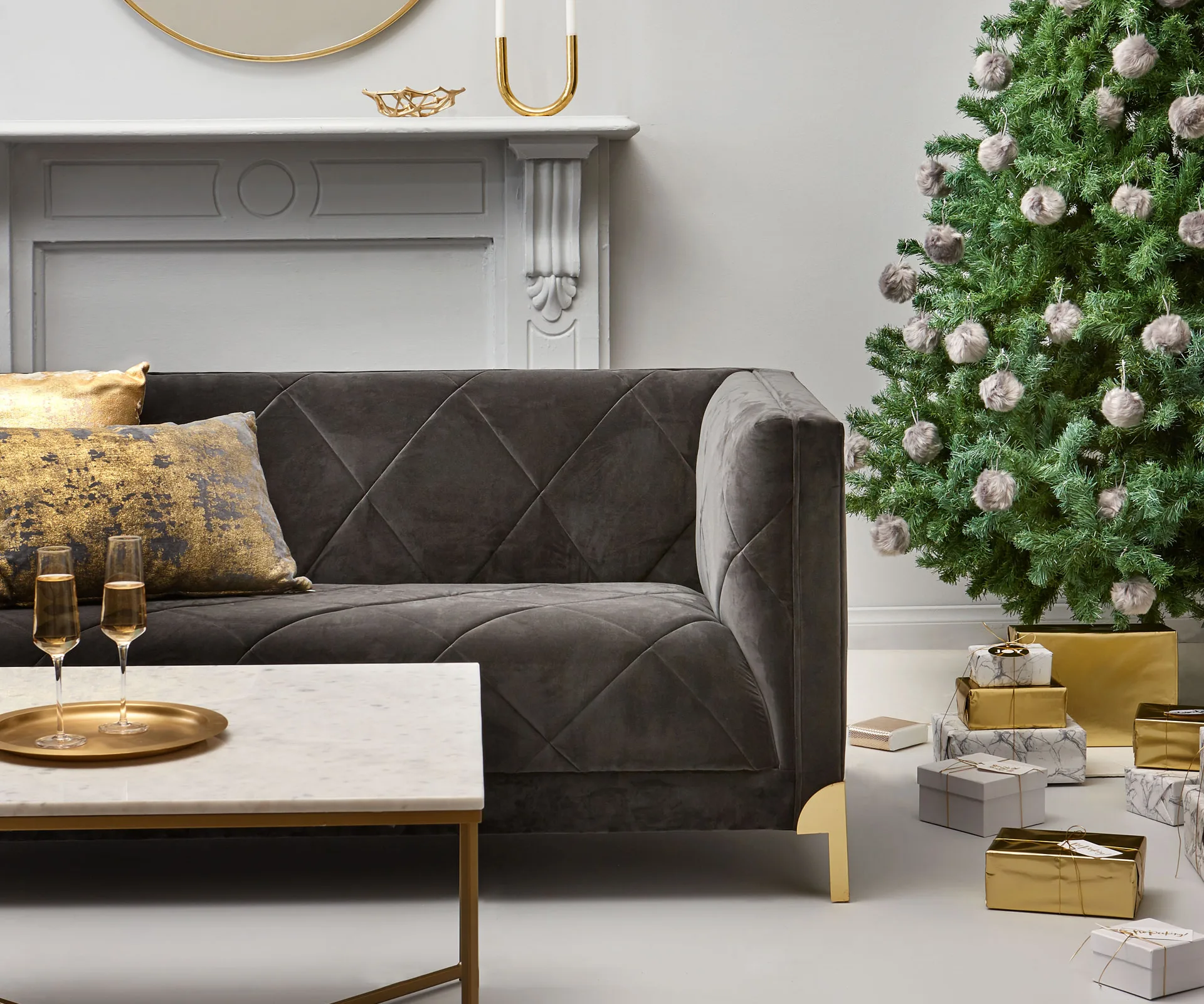 4 Christmas colour schemes that aren’t red and green