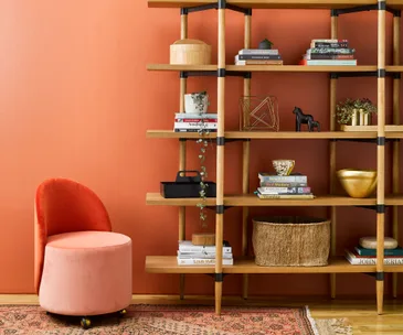 3 expert ways to organise your bookshelf like an interior stylist
