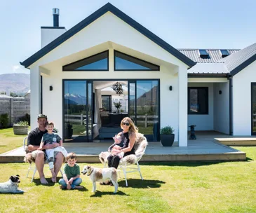 How a new Queenstown homestead achieved an open and airy feel