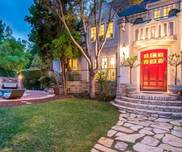 Take a look inside Leonardo DiCaprio’s California home that he bought off Moby