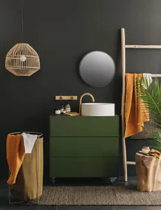 How to use bold colour and materials in your bathroom like a designer