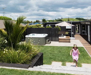 These 5 outdoor areas will make you want to dine outside tonight