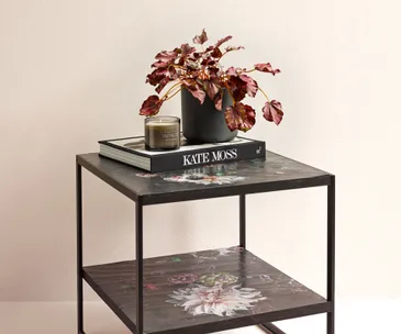4 ways to use floral paper to make stylish decor for your home