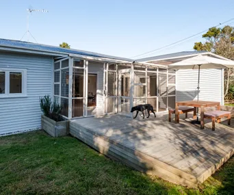 A South Auckland cottage gets a modern makeover