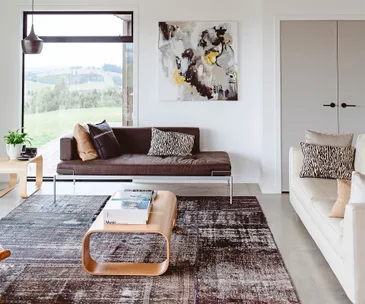This Bay of Plenty home is a lesson in how to make the most of your views
