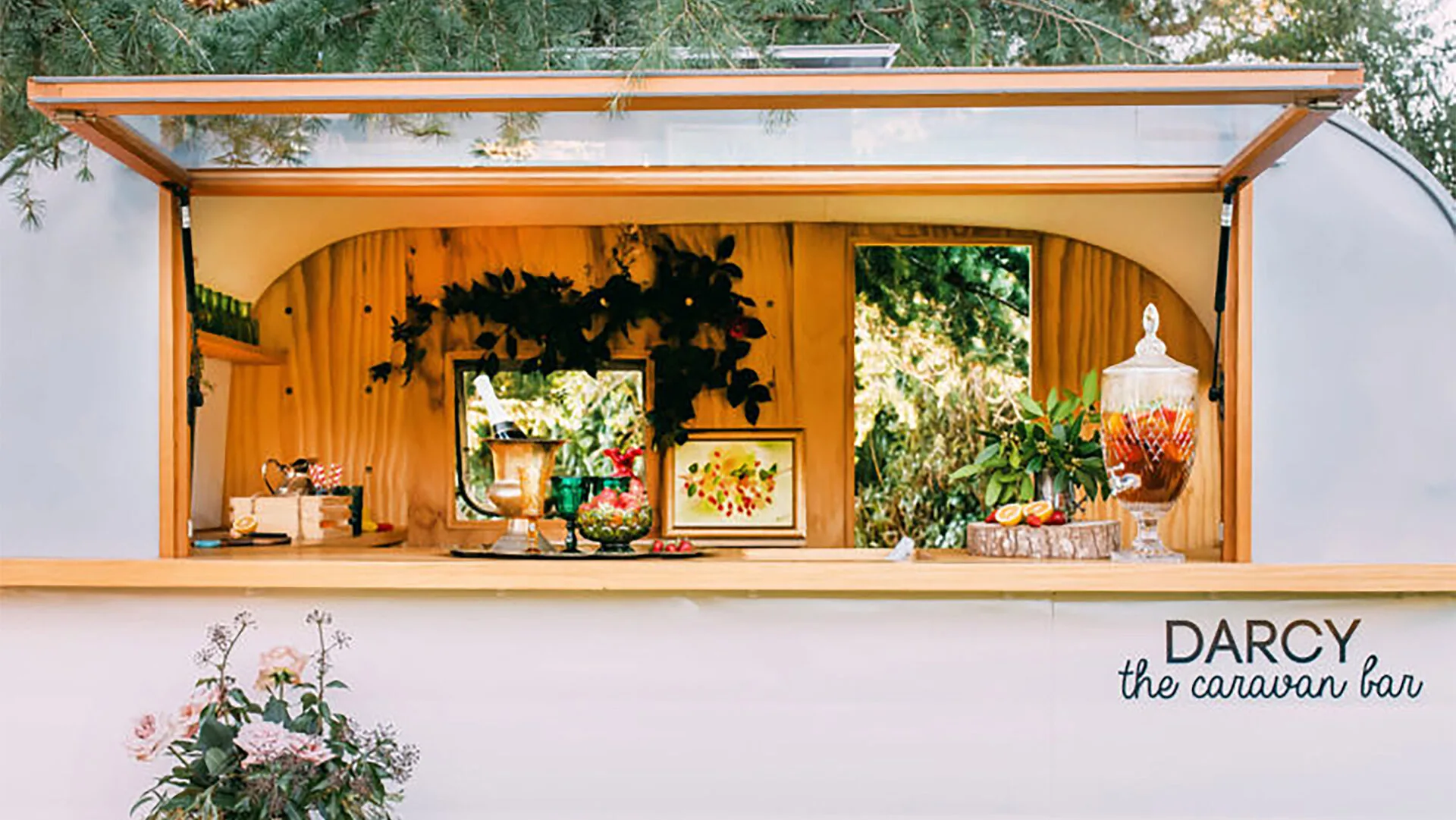 This backyard caravan is serving inspiration for summer al fresco