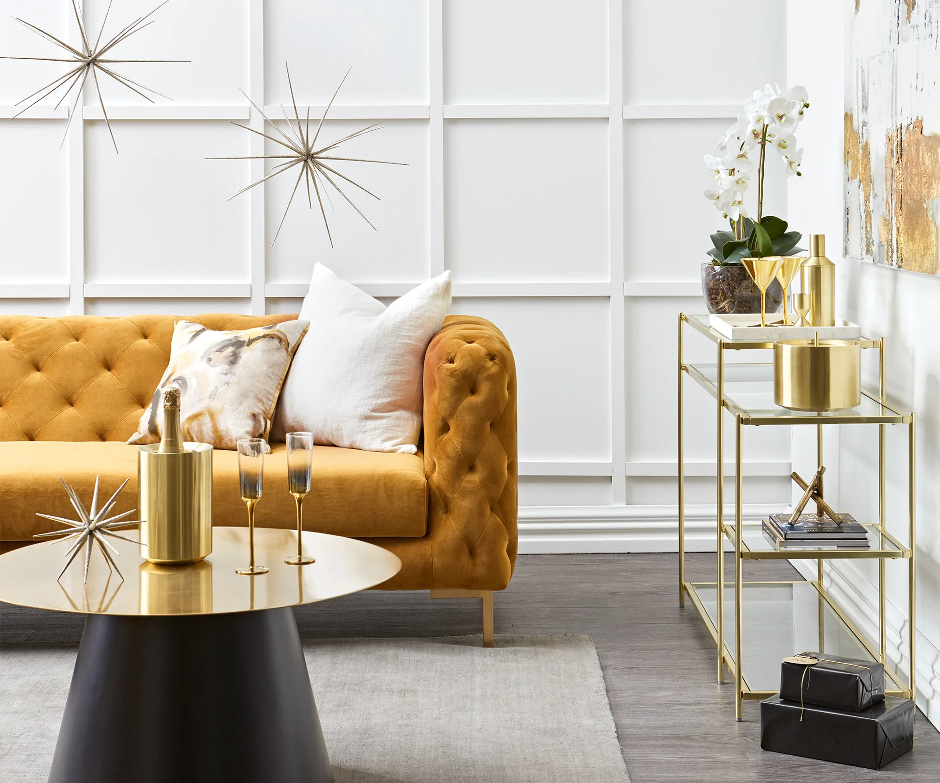 Here’s how to create a luxurious Christmas set-up in your home