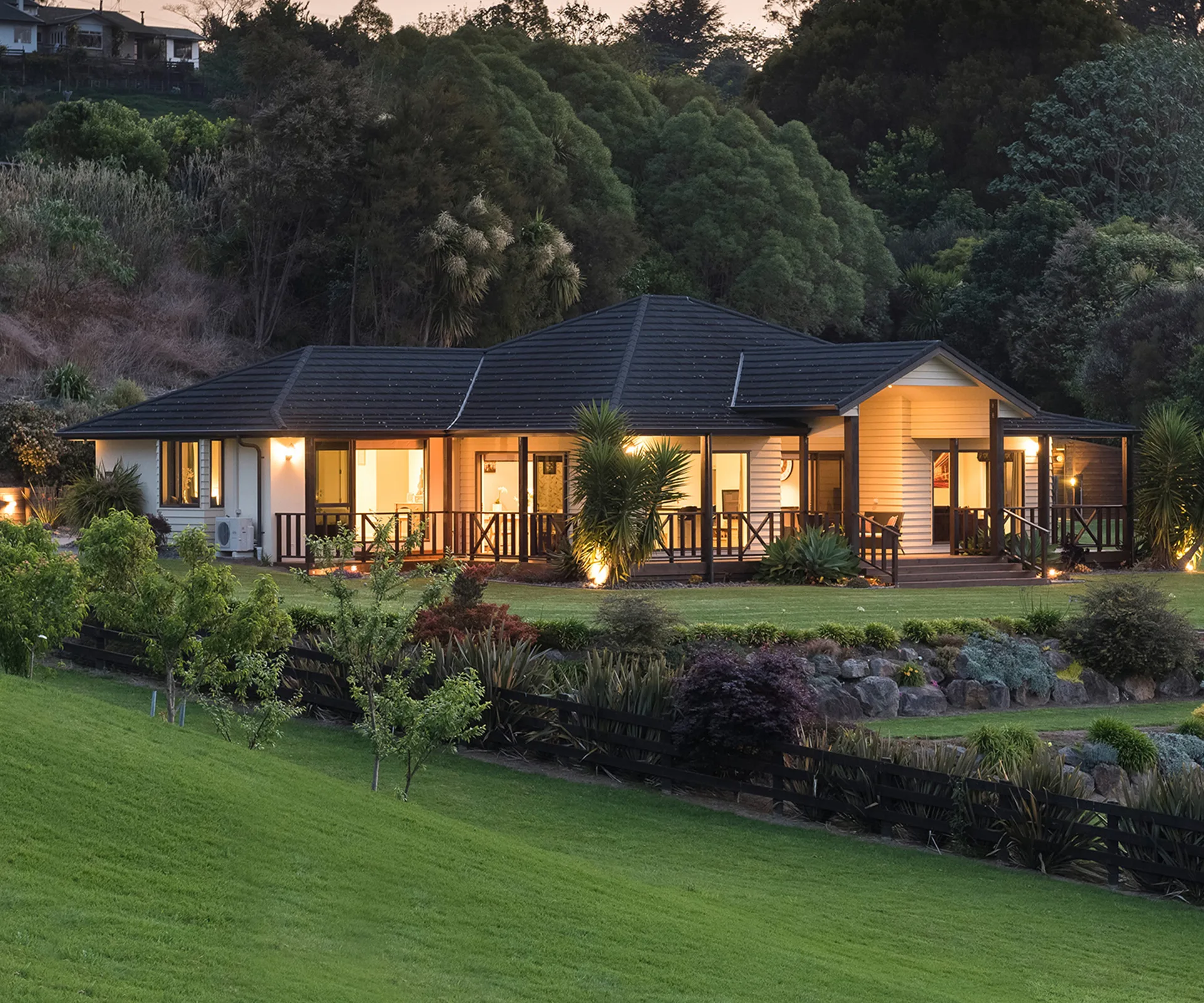 Live the good life on this immaculate lifestyle block in Welcome Bay