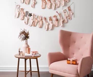 How to create a cute DIY advent calendar with socks