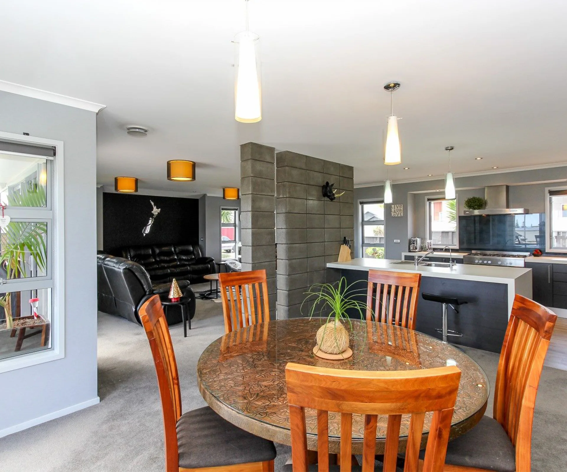 New Plymouth home for sale