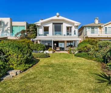 Frank Sinatra’s $19 million Malibu beach house is for sale