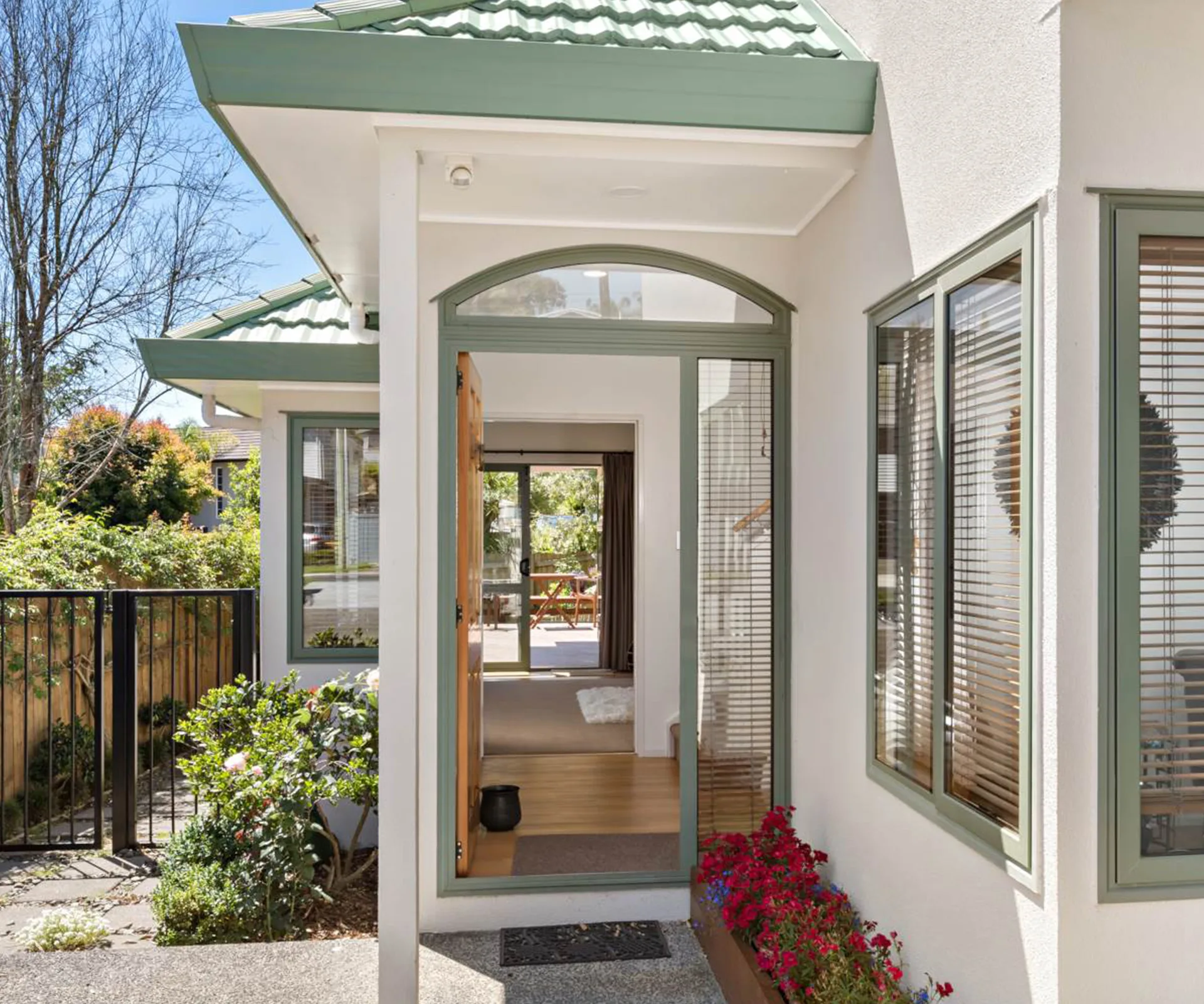 Cockle Bay home for sale