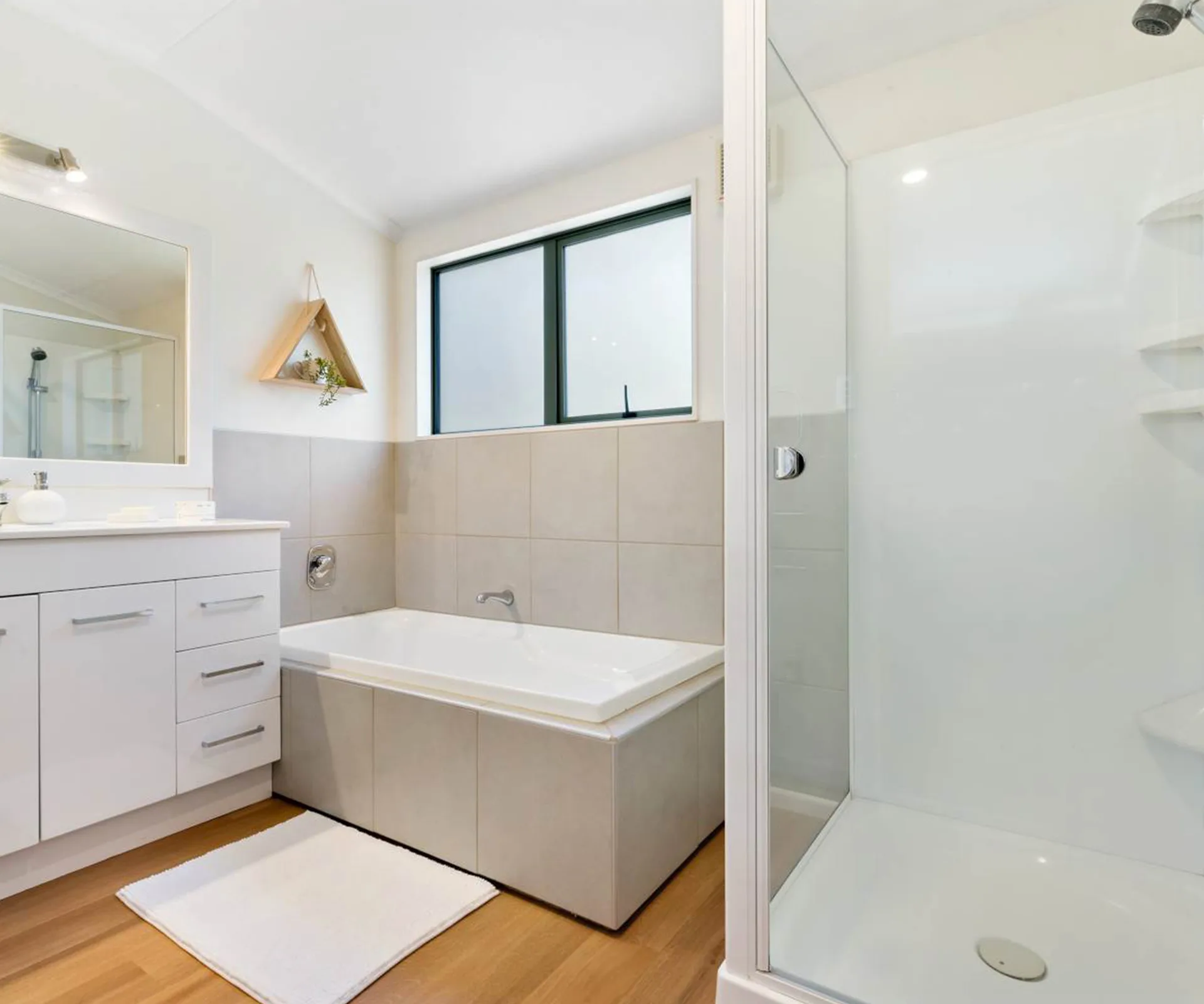 Cockle Bay home for sale