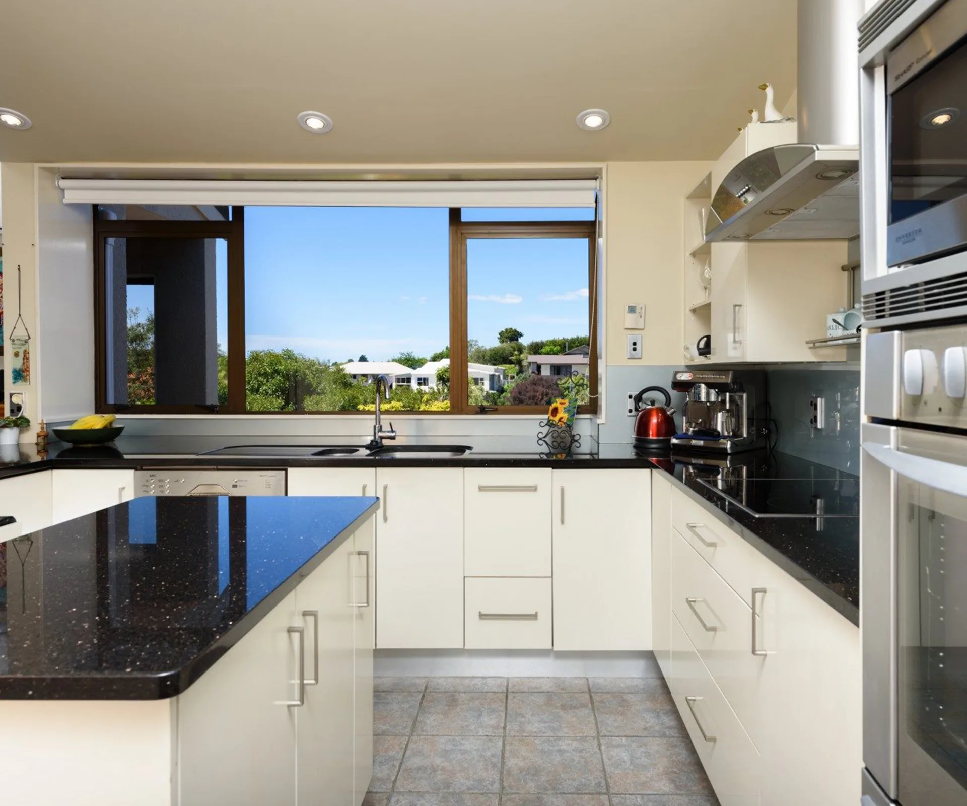 Bay of Plenty spacious family living
