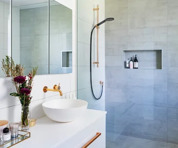 How to organise your bathroom for Clutter-Free Feb