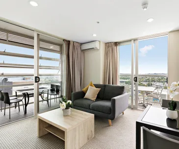 Now’s your chance to nab this penthouse apartment, with 3 secure parks