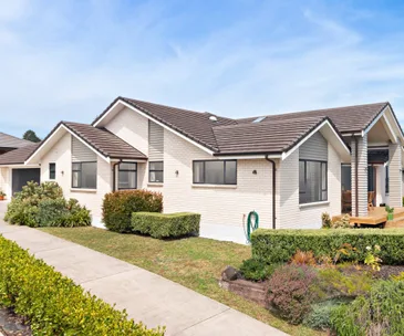 Enjoy modern indoor-outdoor living at this Pukekohe home for sale