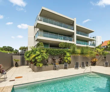 Now’s your chance to own a stylish Parnell apartment with expansive views