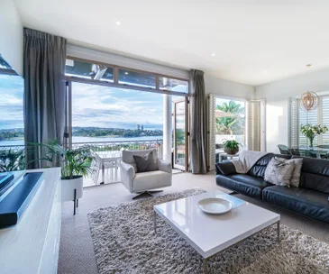 Enjoy the ultimate lock up-and-leave lifestyle in the heart of Takapuna