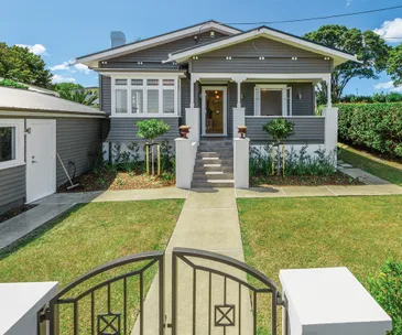This renovated villa for sale on Birkenhead Point is picture perfect