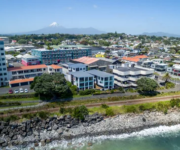 Soak in the Taranaki coast in these Oceanview apartments
