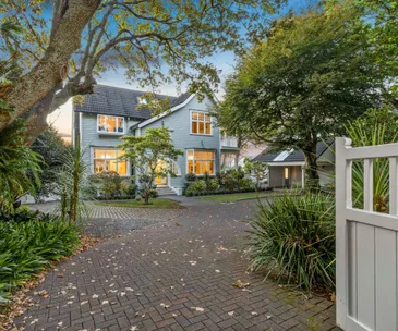 This elegant Epsom home for sale offers peaceful inner-city living