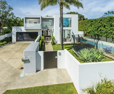 This contemporary home in Takapuna gives family living a stylish name