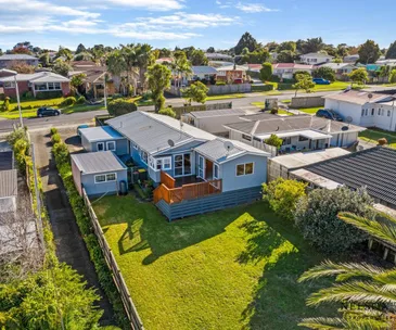 Enjoy affordable sea views in Auckland with this classic Lockwood home