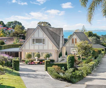 This Mellons Bay home for sale offers a luxury lifestyle with great views