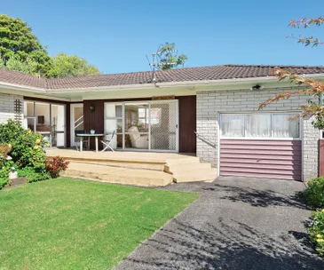 This tidy home in Papatoetoe is the perfect DIY project