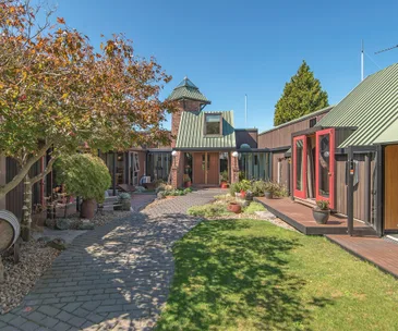 This 1970s Christchurch home for sale is a design icon