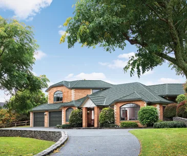 Enjoy prime position and elevated views at this Patumahoe home for sale