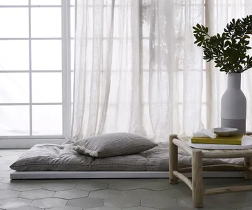 These tips will make it easy to choose blinds and curtains for your home