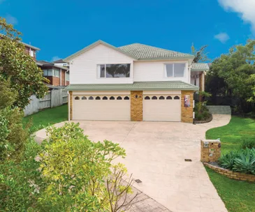 Enjoy easy living in this functional family home in Pinehill