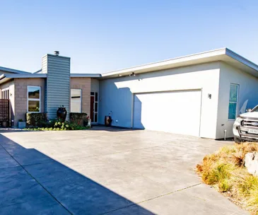 Enjoy all sunny Nelson has to offer at this spacious Richmond home